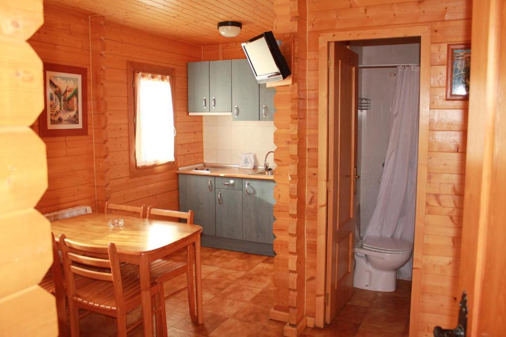 Camping Valle De Tena Sabiñánigo Pokój zdjęcie