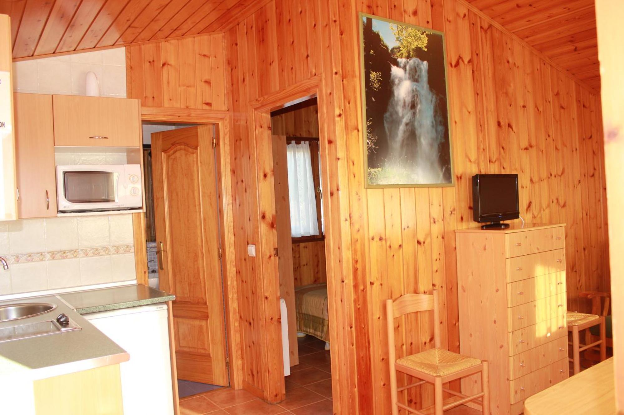 Camping Valle De Tena Sabiñánigo Zewnętrze zdjęcie