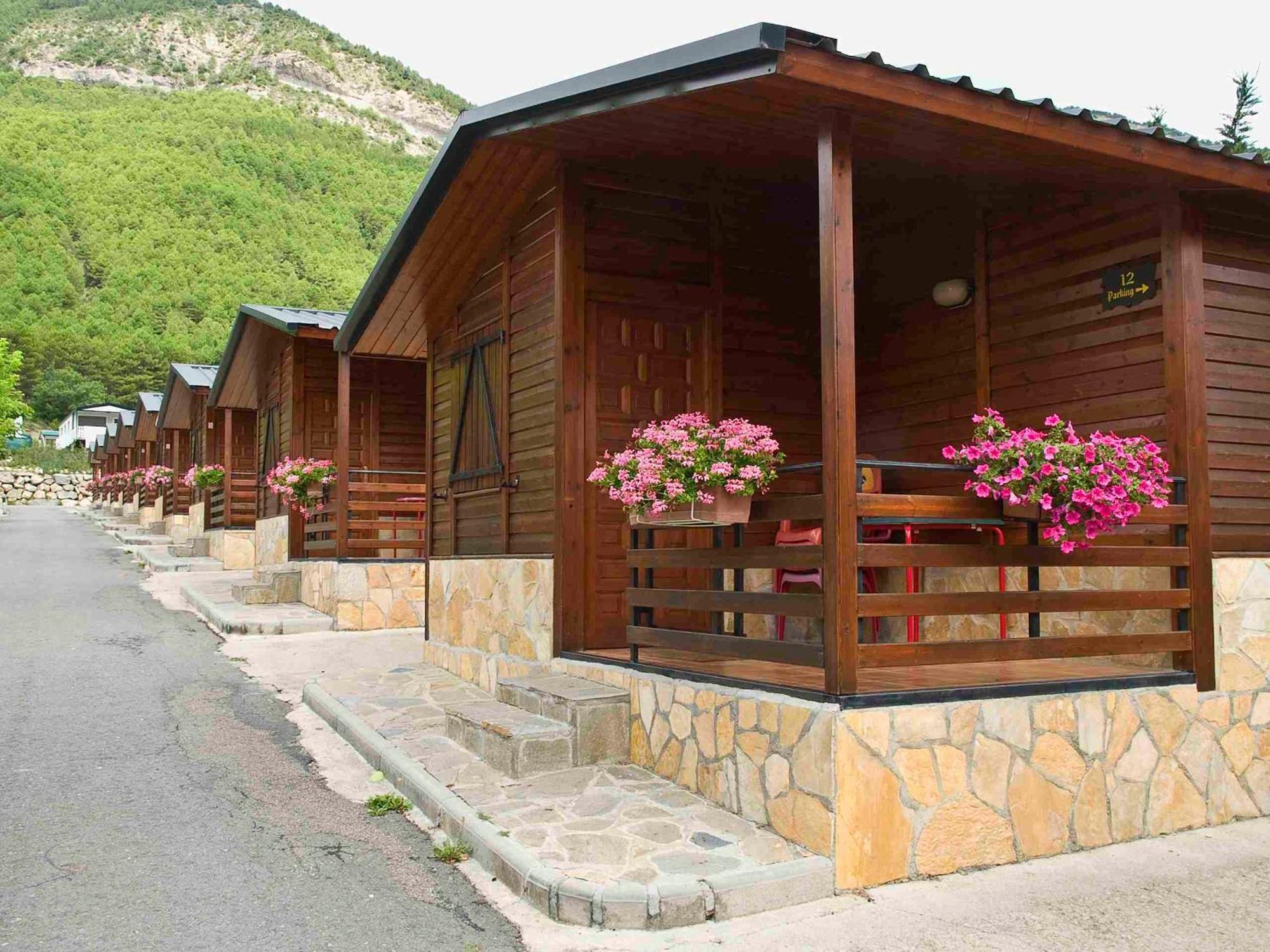 Camping Valle De Tena Sabiñánigo Zewnętrze zdjęcie