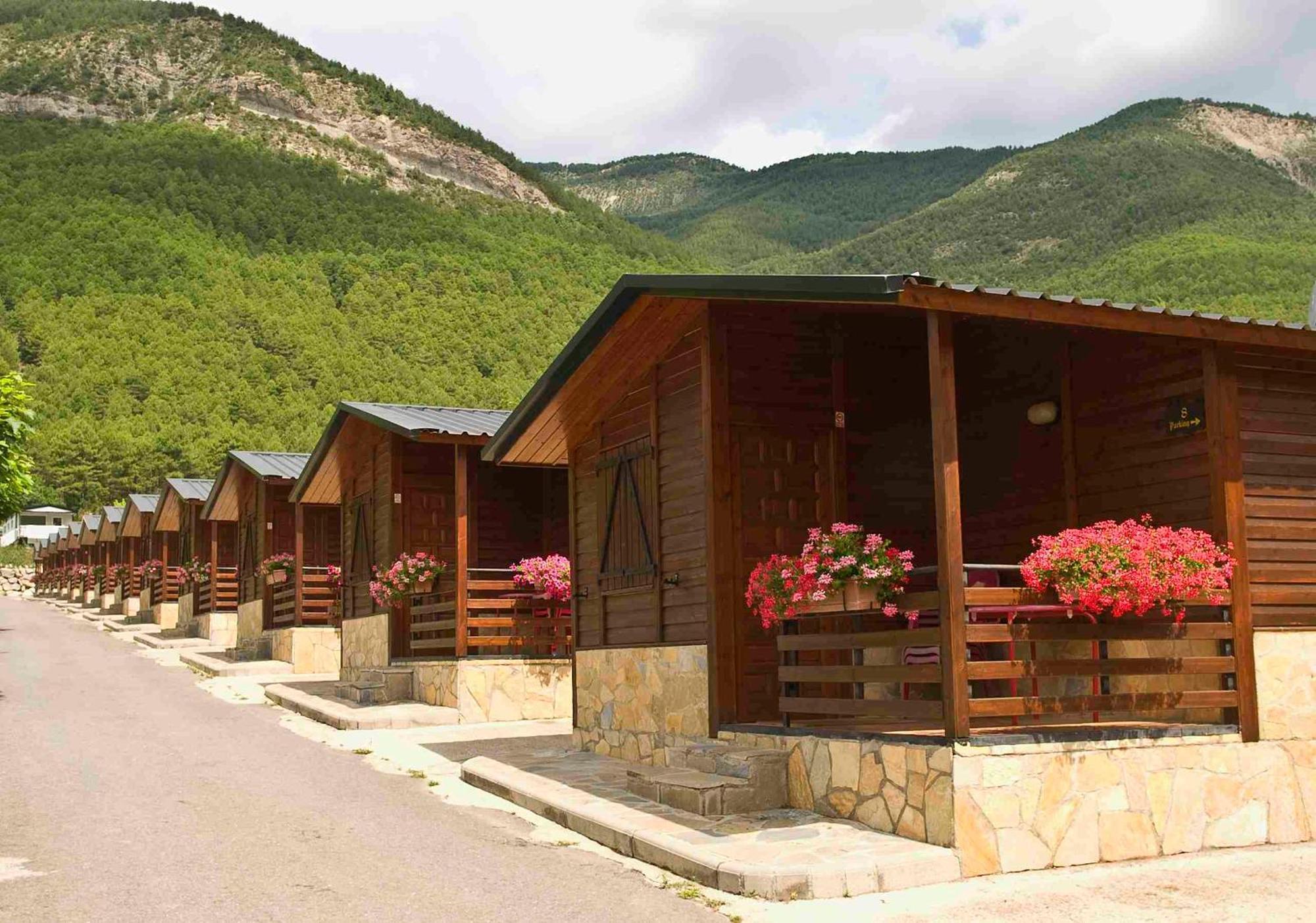 Camping Valle De Tena Sabiñánigo Zewnętrze zdjęcie